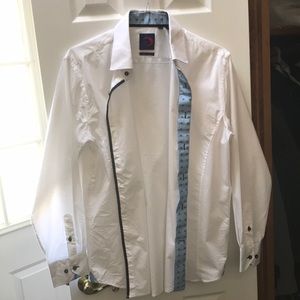 LVs Contemporary Fit Button Down Shirt